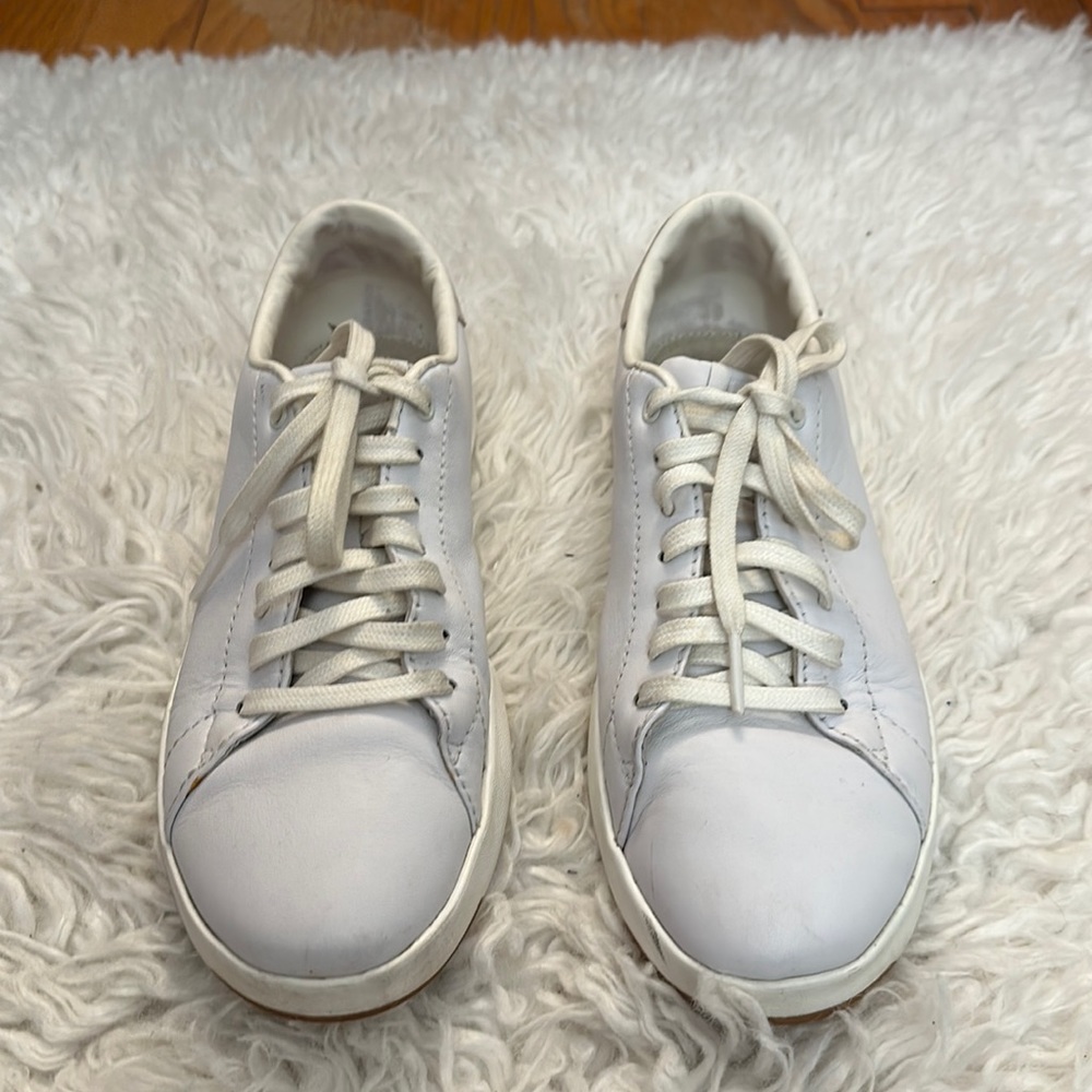 Cole Haan Tennis Sneakers in White Size 7